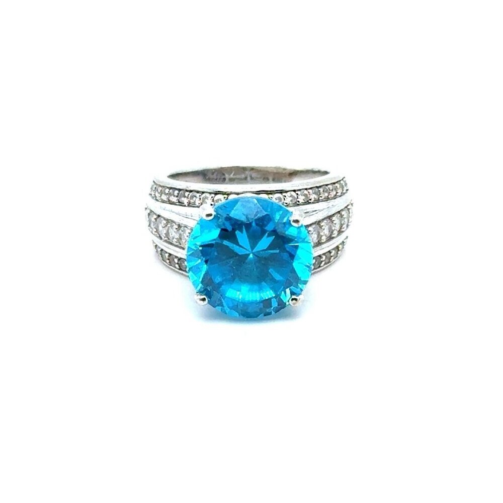 Radiant Round Blue Stone‎ with Cz Ring